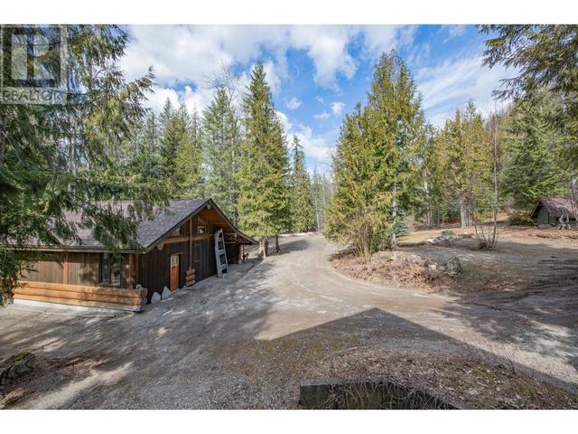 1195 & 1153 Sugar Lake Road, House detached with 2 bedrooms, 2 bathrooms and 25 parking in North Okanagan E BC | Image 53