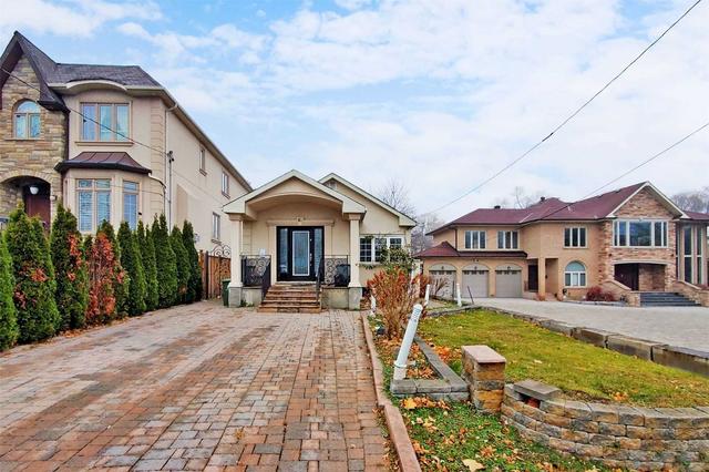 42 Garden Ave, House detached with 3 bedrooms, 3 bathrooms and 4 parking in Richmond Hill ON | Card Image