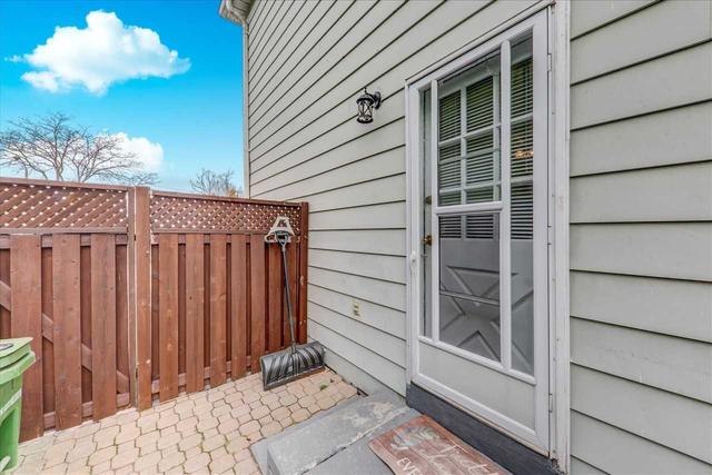 295 Burrows Hall Blvd, House semidetached with 3 bedrooms, 2 bathrooms and 2 parking in Toronto ON | Image 27
