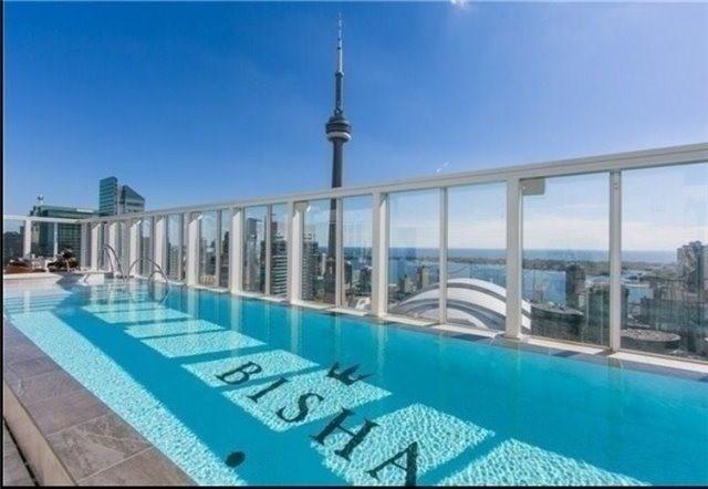 2705 - 88 Blue Jays Way, Condo with 2 bedrooms, 2 bathrooms and 1 parking in Toronto ON | Image 4
