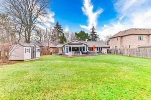 48 Southwell Dr, House detached with 3 bedrooms, 3 bathrooms and 5 parking in Toronto ON | Image 15
