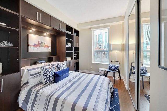 906 - 70 Alexander St, Condo with 2 bedrooms, 2 bathrooms and 1 parking in Toronto ON | Image 20