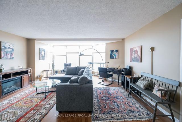 404 - 350 Front St, Condo with 2 bedrooms, 2 bathrooms and 1 parking in Belleville ON | Image 6