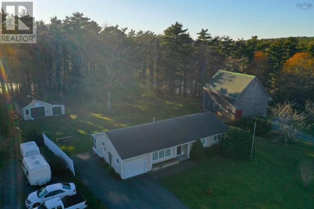 13759 Highway 3, House detached with 3 bedrooms, 1 bathrooms and null parking in Lunenburg MD NS | Image 29