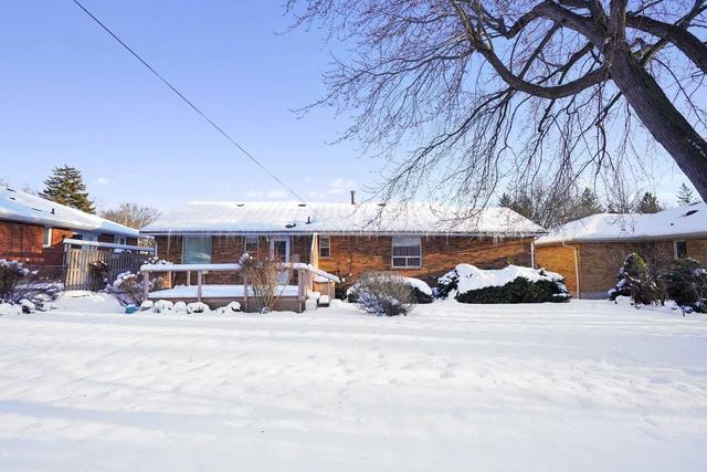 18 Suburban Dr, House detached with 3 bedrooms, 1 bathrooms and 3 parking in Mississauga ON | Image 24