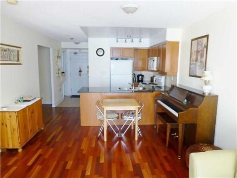 618 - 19 Barberry Pl, Condo with 1 bedrooms, 2 bathrooms and 1 parking in Toronto ON | Image 6
