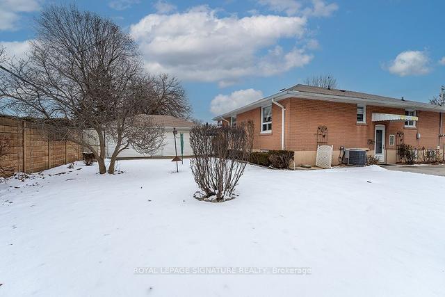 22 Fulford Pl, House detached with 3 bedrooms, 2 bathrooms and 8 parking in Toronto ON | Image 29