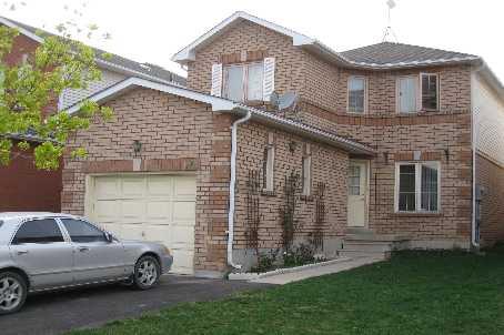 193 Timberlane Dr, House detached with 3 bedrooms, 3 bathrooms and 2 parking in Brampton ON | Image 2
