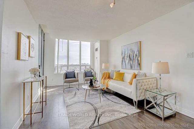 ph205 - 256 Doris Ave, Condo with 2 bedrooms, 2 bathrooms and 1 parking in Toronto ON | Image 1