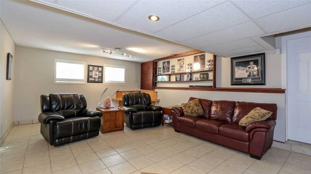 26 Moon Cres, House detached with 4 bedrooms, 2 bathrooms and 8 parking in Oro Medonte ON | Image 10