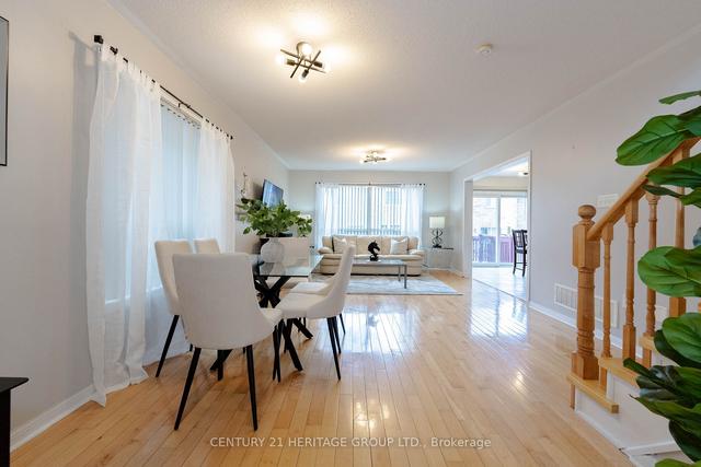 30 Cheetah Cres, House semidetached with 3 bedrooms, 4 bathrooms and 3 parking in Toronto ON | Image 19