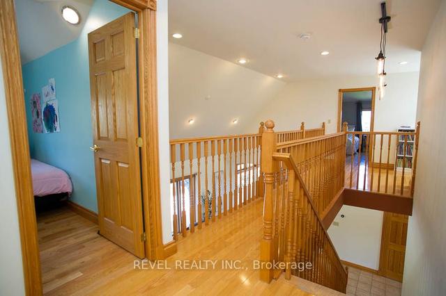 12 North St, House detached with 5 bedrooms, 4 bathrooms and 10 parking in Brant ON | Image 15