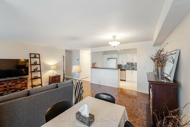 1106 - 15 La Rose Ave, Condo with 3 bedrooms, 2 bathrooms and 1 parking in Toronto ON | Image 2