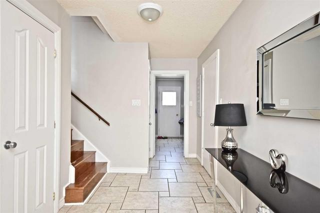 273 Tupper Blvd, House detached with 4 bedrooms, 2 bathrooms and 2 parking in New Tecumseth ON | Image 2