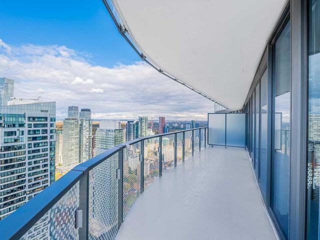 5008 - 11 Wellesley St W, Condo with 2 bedrooms, 2 bathrooms and 1 parking in Toronto ON | Image 17