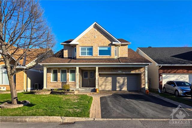 812 Galleria Circle, House detached with 3 bedrooms, 3 bathrooms and 4 parking in Ottawa ON | Image 1