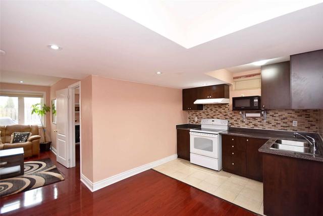 68 Young Dr, House detached with 4 bedrooms, 4 bathrooms and 6 parking in Brampton ON | Image 26