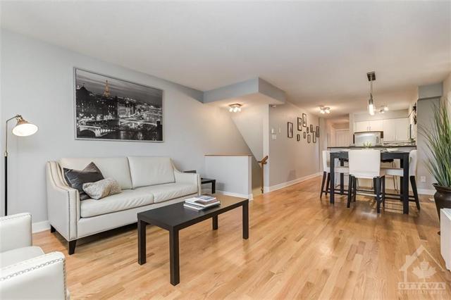 99 Steele Park Private, House attached with 2 bedrooms, 2 bathrooms and 2 parking in Ottawa ON | Image 5
