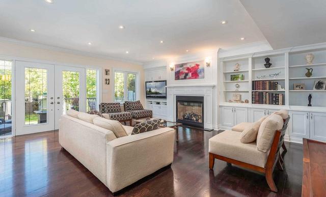 132 Milton St, House detached with 4 bedrooms, 4 bathrooms and 3 parking in Toronto ON | Image 13