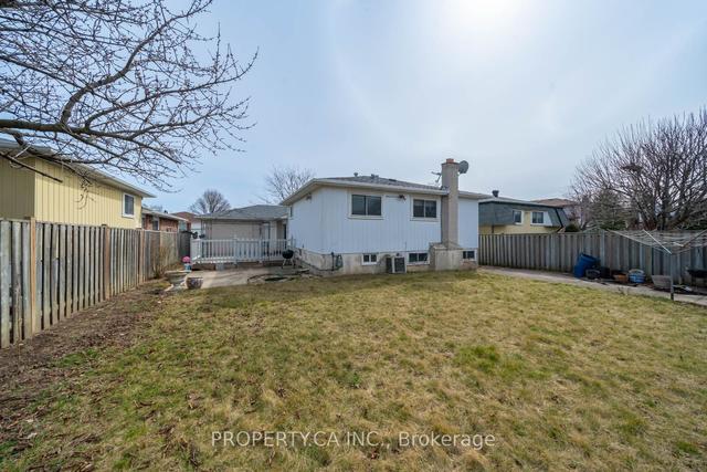 3363 Brandon Gate Dr, House detached with 3 bedrooms, 2 bathrooms and 4 parking in Mississauga ON | Image 32
