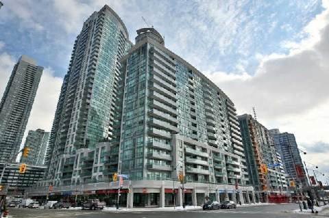 220 - 51 Lower Simcoe St, Condo with 1 bedrooms, 1 bathrooms and 1 parking in Toronto ON | Image 1