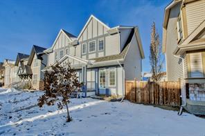 145 Elgin Meadows View Se, Home with 3 bedrooms, 2 bathrooms and 4 parking in Calgary AB | Image 4