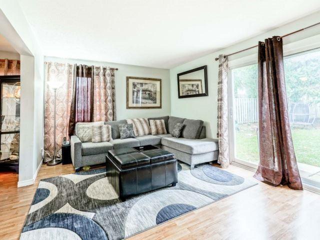 3 Jennifer Sq, House detached with 3 bedrooms, 2 bathrooms and 2 parking in Brampton ON | Image 4