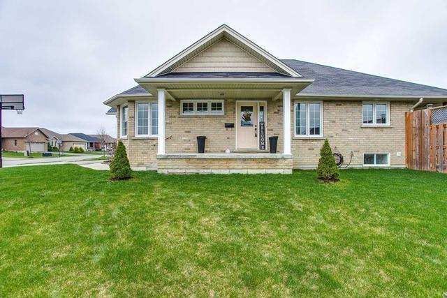 107 Laurent Blvd, House detached with 2 bedrooms, 3 bathrooms and 6 parking in Kawartha Lakes ON | Image 23