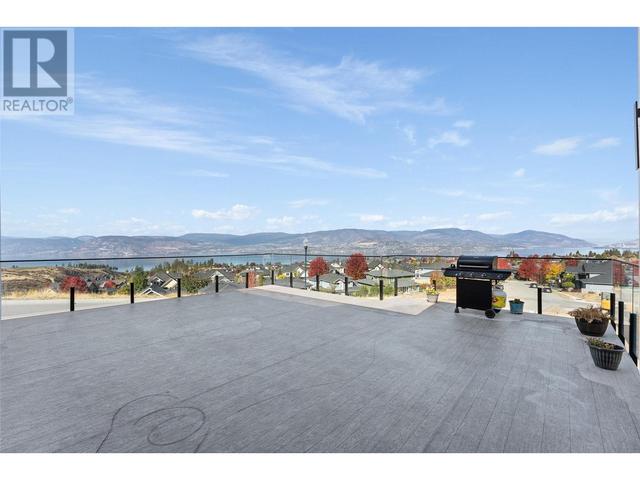 5555 Mountainside Drive, House detached with 4 bedrooms, 3 bathrooms and 5 parking in Kelowna BC | Image 18