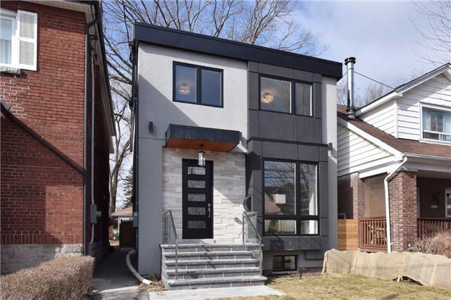 104 Oak Park Ave, House detached with 3 bedrooms, 4 bathrooms and null parking in Toronto ON | Image 1