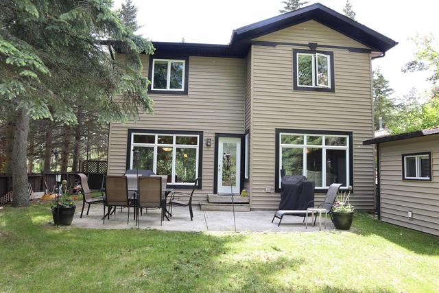5814 48 Street, House detached with 4 bedrooms, 2 bathrooms and 4 parking in Wetaskiwin County No. 10 AB | Image 2