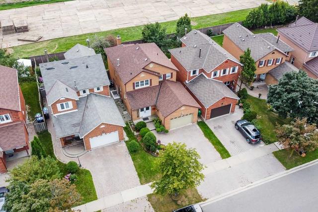 348 Laurentian Ave, House detached with 3 bedrooms, 4 bathrooms and 5 parking in Mississauga ON | Image 27