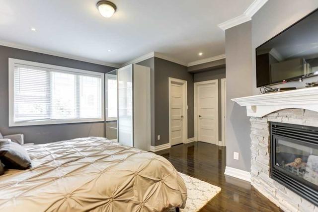 960 Toscana Pl, House attached with 3 bedrooms, 4 bathrooms and 4 parking in Mississauga ON | Image 18
