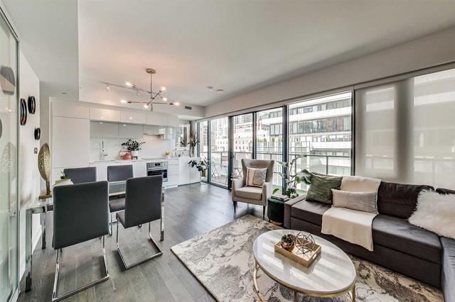 701 - 185 Roehampton Ave, Condo with 2 bedrooms, 3 bathrooms and 1 parking in Toronto ON | Image 24