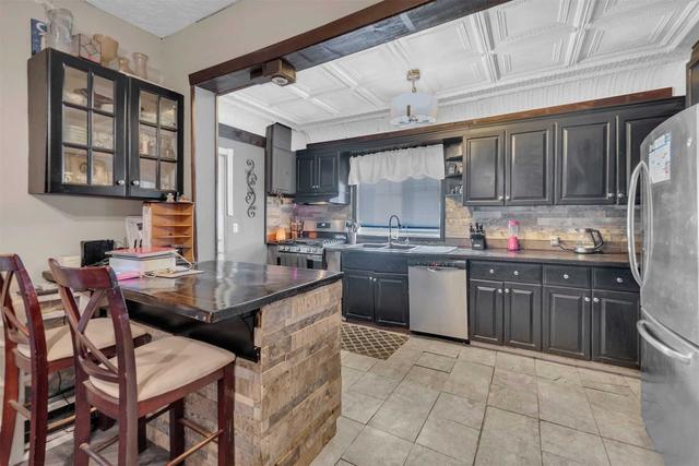 179 Queen St E, House detached with 4 bedrooms, 1 bathrooms and 6 parking in Toronto ON | Image 37
