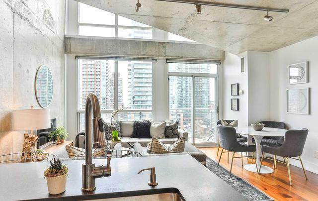1002 - 1029 King St W, Condo with 1 bedrooms, 2 bathrooms and 1 parking in Toronto ON | Image 4