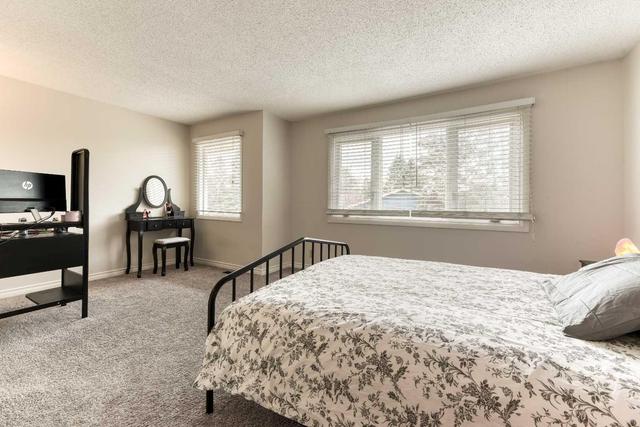 204 Queenston Heights Se, Home with 3 bedrooms, 1 bathrooms and 1 parking in Calgary AB | Image 24