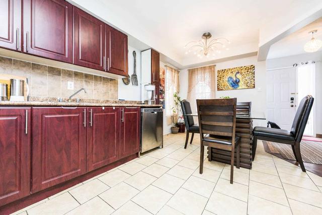 41 Lockwood Rd, House detached with 3 bedrooms, 3 bathrooms and 6 parking in Brampton ON | Image 7