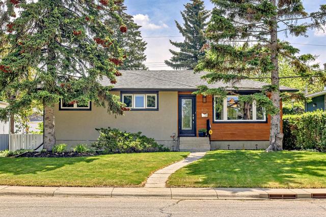 4416 Bulyea Road Nw, House detached with 5 bedrooms, 2 bathrooms and 2 parking in Calgary AB | Image 41