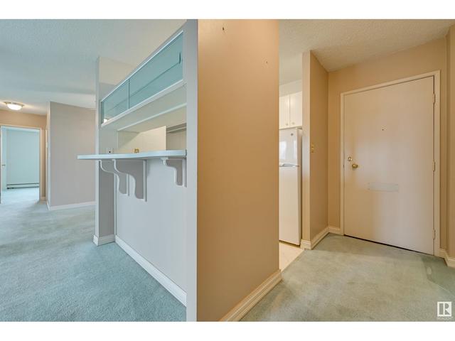 807 - 10160 116 St Nw, Condo with 2 bedrooms, 1 bathrooms and null parking in Edmonton AB | Card Image
