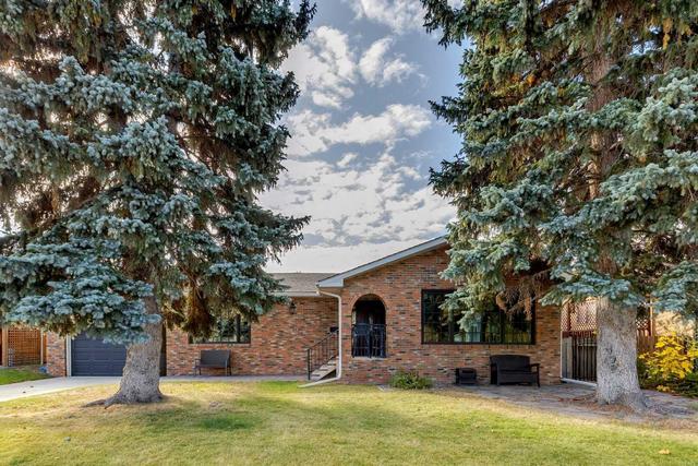 70 Mayfair Road Sw, House detached with 3 bedrooms, 4 bathrooms and 3 parking in Calgary AB | Image 2