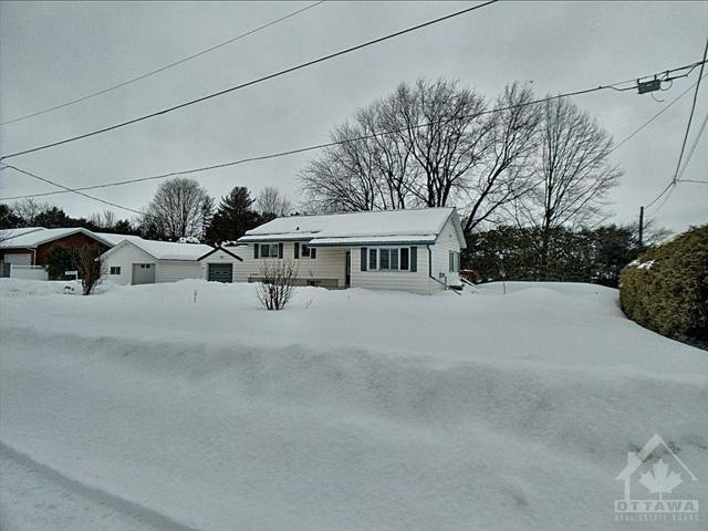 5631 Owen Street, House detached with 3 bedrooms, 2 bathrooms and 12 parking in Ottawa ON | Image 23