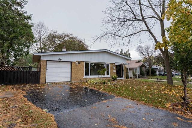 upper - 20 Gaiety Dr, House detached with 3 bedrooms, 1 bathrooms and 2 parking in Toronto ON | Image 23