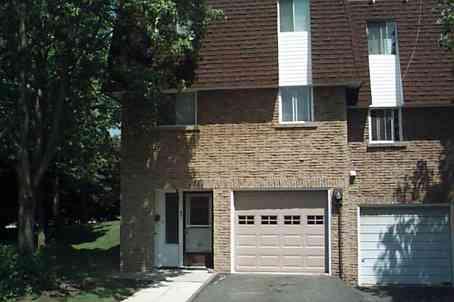 th2 - 115 Henderson Ave, Townhouse with 3 bedrooms, 2 bathrooms and 1 parking in Markham ON | Image 1