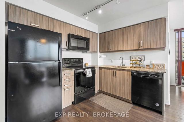 1605 - 30 Meadowglen Pl, Condo with 2 bedrooms, 2 bathrooms and 1 parking in Toronto ON | Image 27