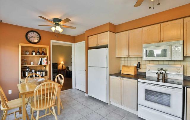 1521 Swann Cres, House detached with 3 bedrooms, 2 bathrooms and 2 parking in Milton ON | Image 4