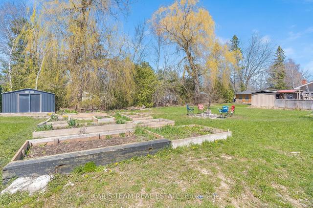 1050 Balsam Rd, House detached with 3 bedrooms, 1 bathrooms and 4 parking in Innisfil ON | Image 13