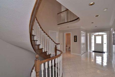 26 Townson Rd, House detached with 5 bedrooms, 5 bathrooms and 3 parking in Markham ON | Image 2