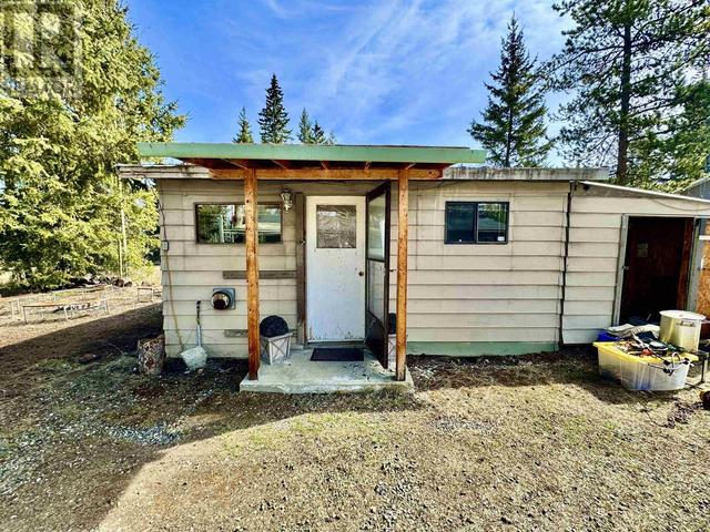 942 Green Lake S Road, House detached with 3 bedrooms, 1 bathrooms and null parking in Thompson Nicola E (Bonaparte Plateau) BC | Image 29