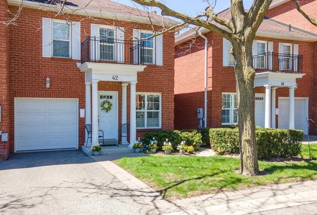 42 Stornwood Crt, Townhouse with 2 bedrooms, 4 bathrooms and 2 parking in Brampton ON | Image 13